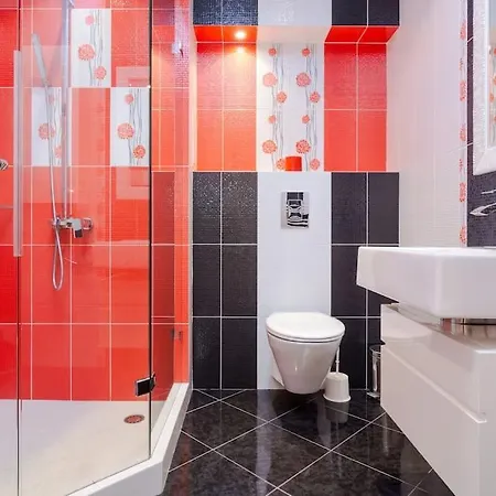 Spacious And Modern Apt, 6 Guests, Station, Self Check-in * София