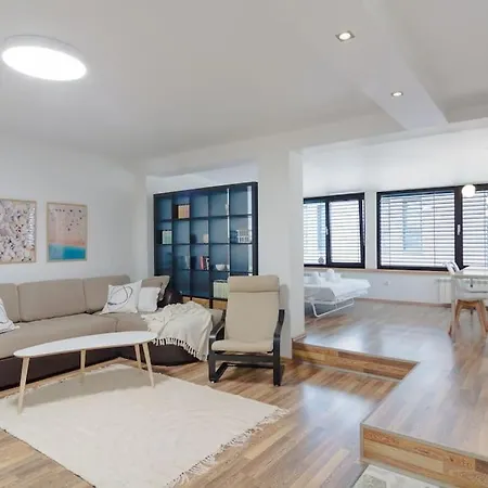 Апартамент Spacious And Modern Apt, 6 Guests, Station, Self Check-in *
